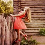 5 rodzajów sukienek, które powinny znaleźć się w wiosennej garderobie